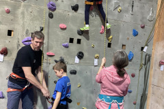 20230320_170345505_iOS